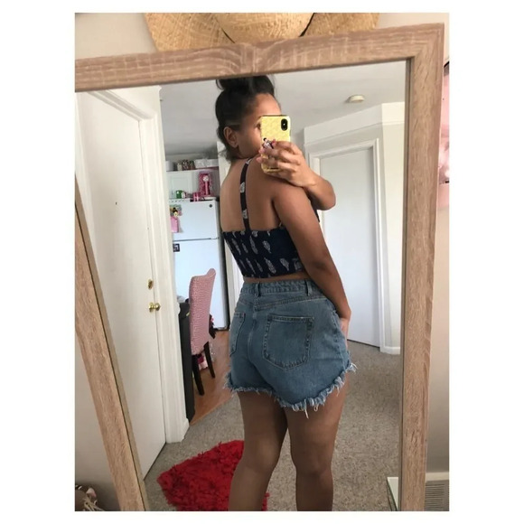 Band of Gypsies Bandana Print Crop Top - Picture 11 of 13